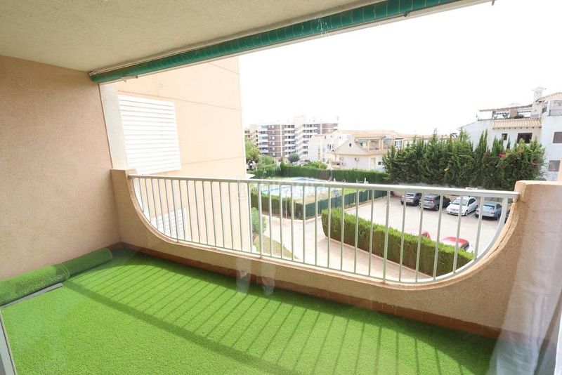 Foto 91ac1564-c538-4a65-a062-4d9cc8cb1e5f. Apartament amb aparcament piscina a La Zenia Orihuela