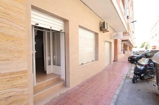 Local Comercial en Calle Calle Villa Madrid