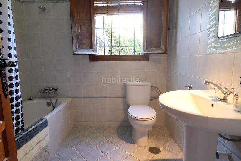 Foto 229b355e-e8c3-47f2-be59-cc54917591bc. Chalet mit parking pool in Cabo Roig Orihuela