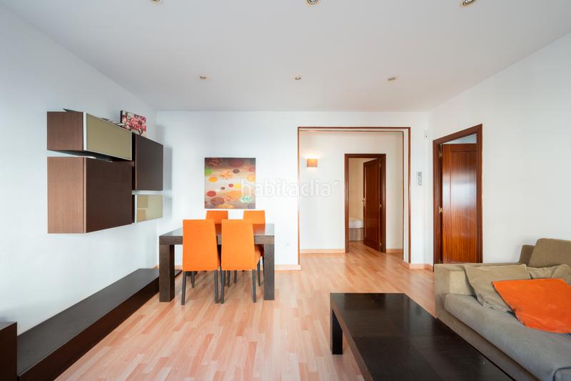 Foto 55c3343f-4950-4b81-bc90-3a9875ecabf0. Piso  venta zona maragall en Guinardó Barcelona