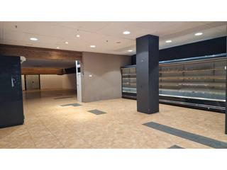 Location Local commercial à Bases de Manresa - Carretera de Santpedor. Local en alquiler o en venta  zona universitaria