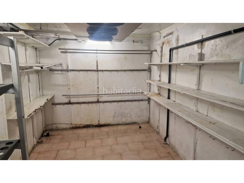 Foto 1ae80b52-ae08-40ae-9c59-f7e09c97e6bf. Local comercial a Barri Antic Manresa