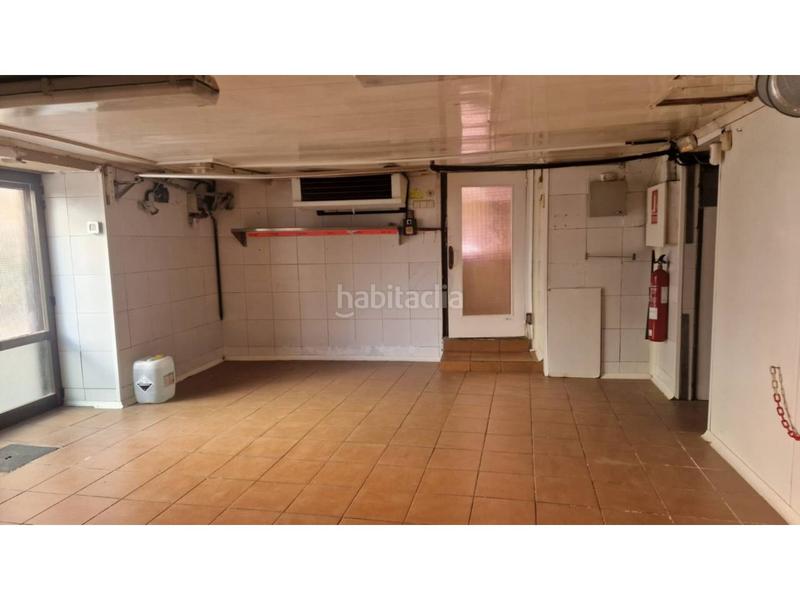 Foto 1f63f073-3eb4-4f61-8edb-c8812b2e2b95. Local comercial a Barri Antic Manresa