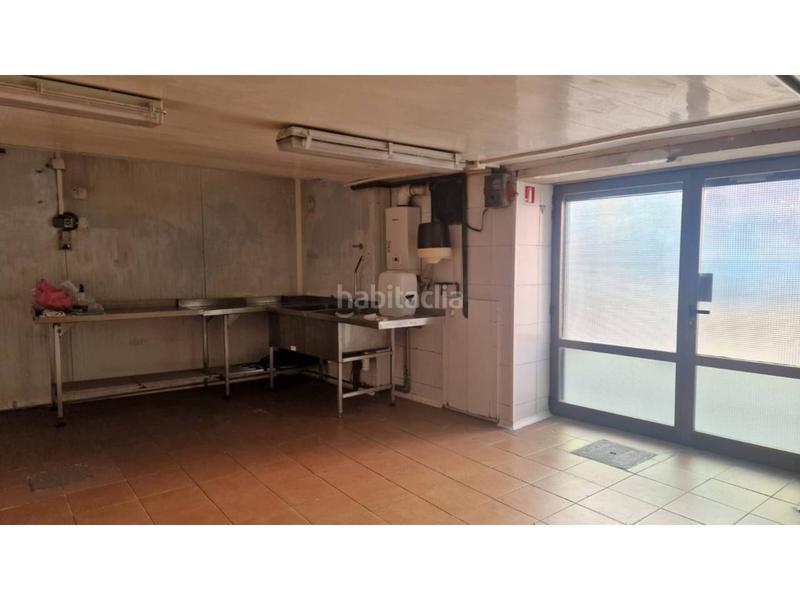 Foto d850df15-c145-4c4d-b408-cc06352147ff. Local comercial a Barri Antic Manresa