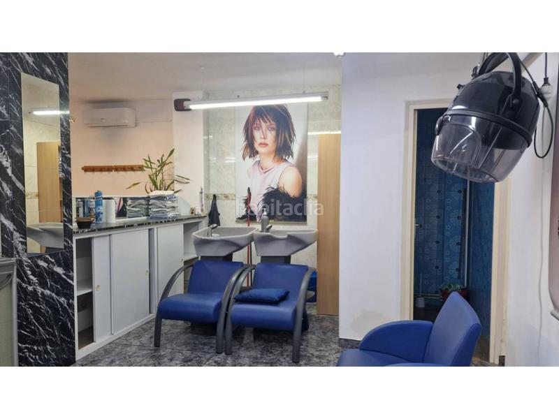 Foto 8f9a7ff5-fb7f-4f34-88f3-ab4be9a92c36. Local comercial local en venta zona font capellans en Manresa