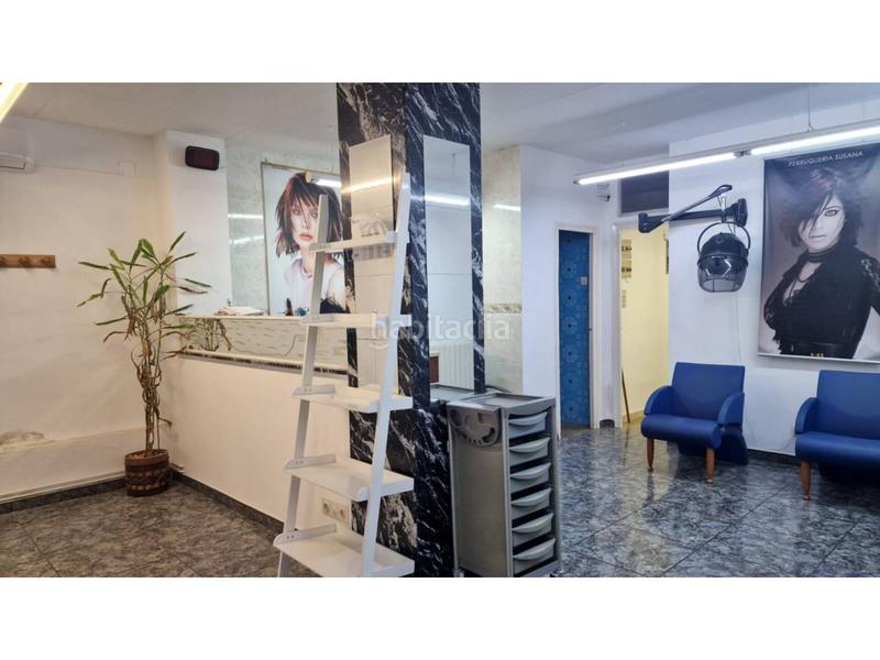 Foto b6b708cc-7141-4353-b2ae-40608bcc7366. Local comercial local en venta zona font capellans en Manresa