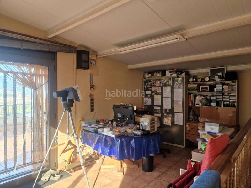 Foto b4f5cd6e-0ce4-4940-845d-9179bc25f110. Casa amb calefacció aparcament a Barri Mion - Puigberenguer Manresa