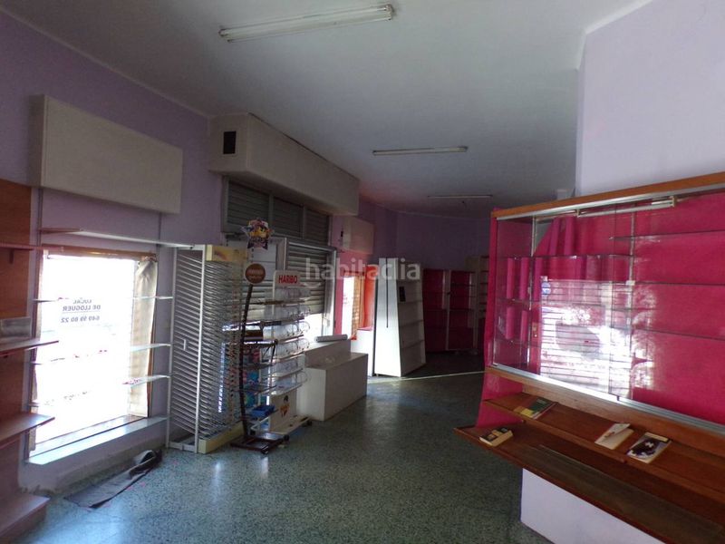 Foto d5c11e60-f8f5-4938-b8e2-2ce47c21668d. Local comercial a Escodines Manresa