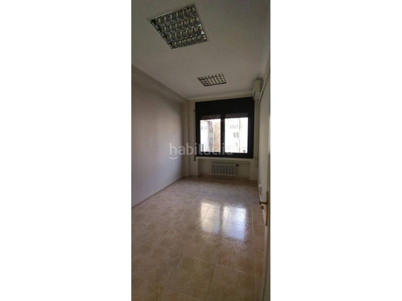 Foto 1f061022-6ad2-4750-8969-5a64be5db0bd. Location bureau avec chauffage dans Centre - Passeig i Rodalies Manresa