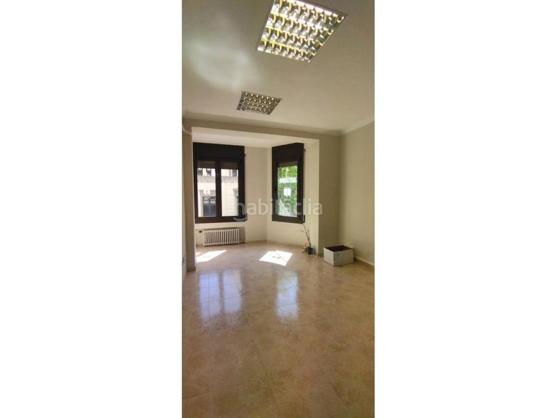 Foto dc24d22b-6751-4773-b194-e7d6eeb9e39b. Miete büro mit heizung in Centre - Passeig i Rodalies Manresa