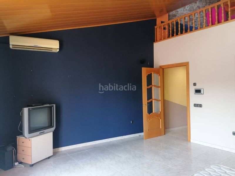 Foto 08e35d21-f70d-4597-acda-5759bf2c00ed. Casa amb calefacció aparcament piscina a Balsareny