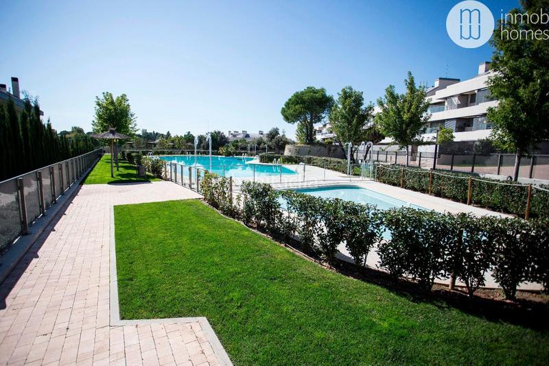 Foto d5aaa3e8-8222-40ec-9994-1ee0d688cc34. Appartamento con riscaldamento parcheggio piscina in Pozuelo de Alarcón