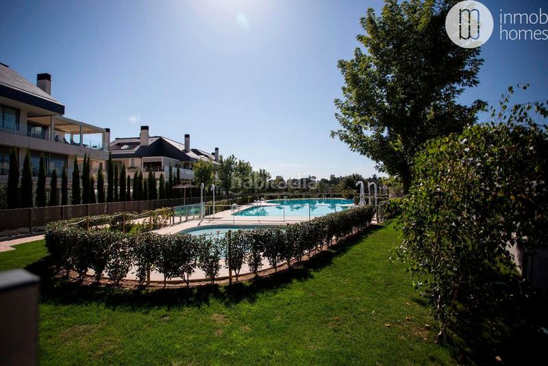 Foto dbe2a23e-0647-4582-9789-da8f416d63dc. Appartamento con riscaldamento parcheggio piscina in Pozuelo de Alarcón