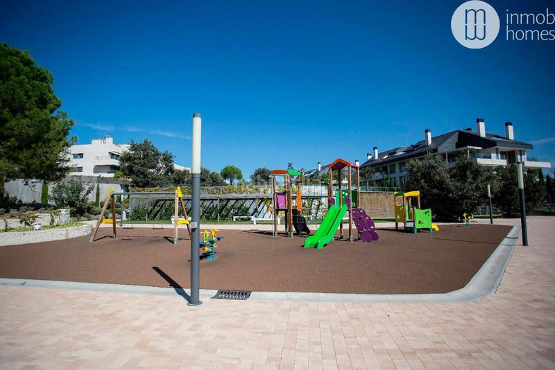 Foto e3b7b0de-4f28-4423-a211-8ad610c6c4eb. Appartamento con riscaldamento parcheggio piscina in Pozuelo de Alarcón