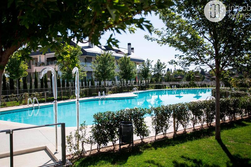 Foto f29d0494-338f-4854-a702-0a93e105eea3. Appartamento con riscaldamento parcheggio piscina in Pozuelo de Alarcón