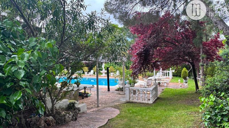 Foto 40dbd5f2-a7d6-402c-88ca-08af6328d1f5. Chalet  independiente en gran parcela segregable de 3.200mt Bonanza en Boadilla del Monte