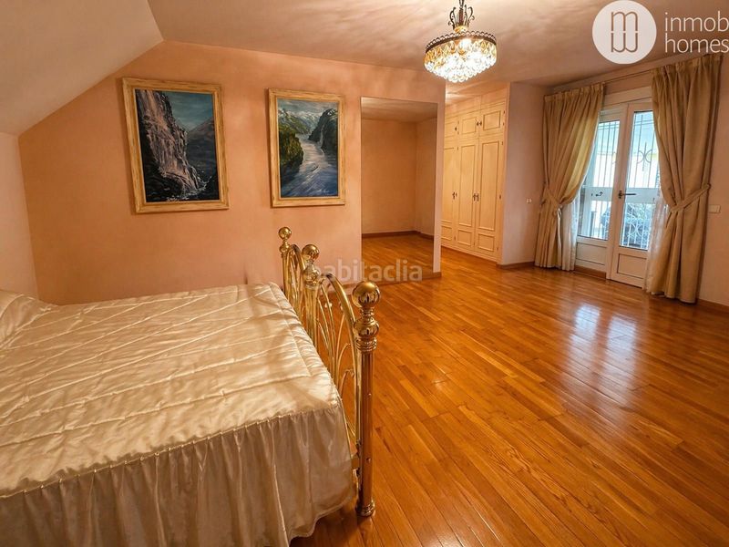 Foto b6a3dafe-2e34-4acf-9214-a28c8de61096. Xalet amb calefacció aparcament piscina a Bonanza Boadilla del Monte