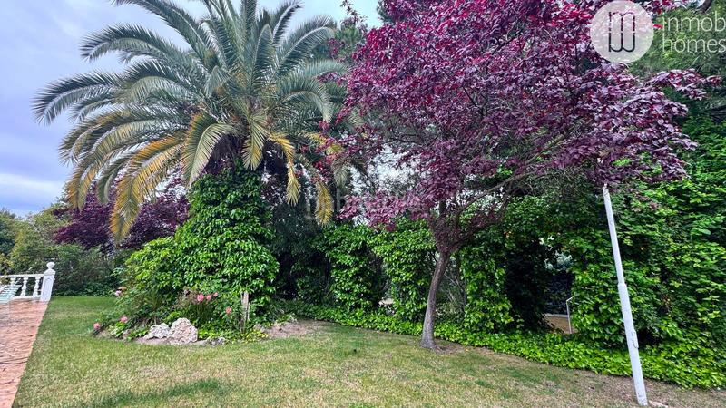 Foto c3e1a4eb-3053-4d4a-a23b-77e1f0f934a3. Chalet  independiente en gran parcela segregable de 3.200mt Bonanza en Boadilla del Monte