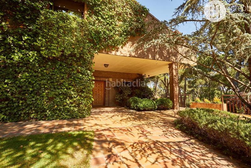 Foto 399f8acc-b9f0-4385-8b4c-98aedc7f8e89. Chalet impresionante villa en monte alina, pozuelo de alarcon en Pozuelo de Alarcón