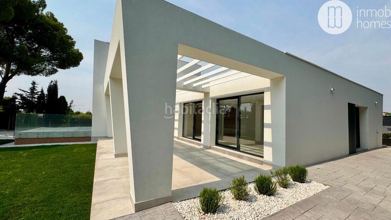 Foto b3f9a74d-66a0-40fb-8e63-196f518b46e1. Chalet mit heizung parking pool in Bonanza Boadilla del Monte