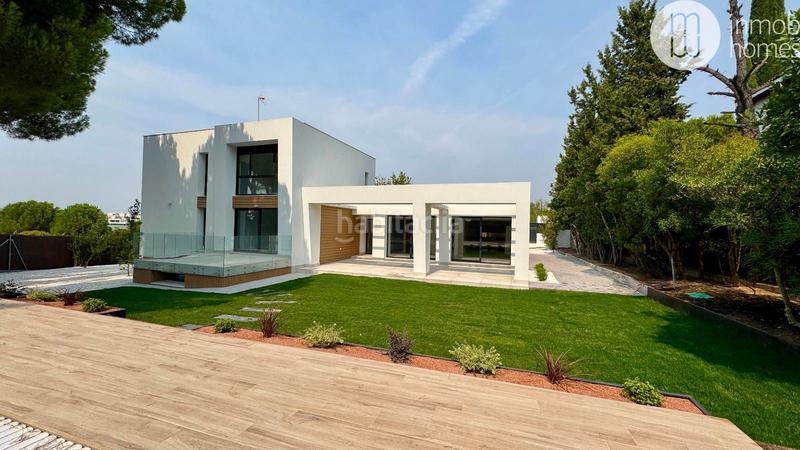 Foto f5d8a22c-96e6-4cea-bd95-3d0c62b4fd1f. Chalet mit heizung parking pool in Bonanza Boadilla del Monte