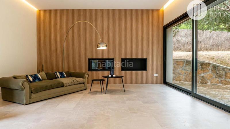 Foto b97e4061-12cb-43e9-88bb-4e676c561163. Chalet moderno chalet independiente estilo nordico en Las Lomas en Boadilla del Monte