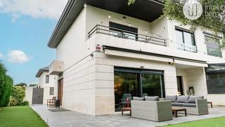 Casa pareada  Coto de las encinas. Venta chalet con vistas al monte de las encinas, boadilla del mo