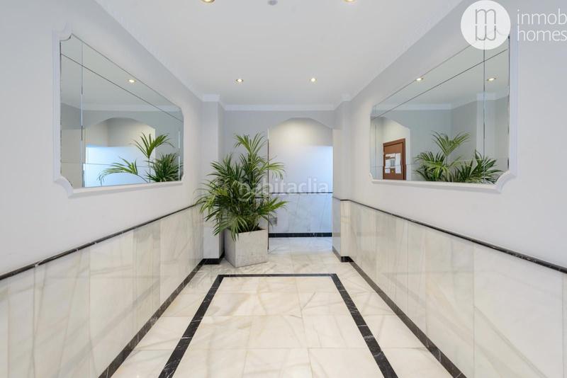 Foto f591e05b-11a2-4ad3-9b51-42fc45c23a81. Alquiler piso elegante piso amueblado 1 dormitorio de los austrias en Madrid