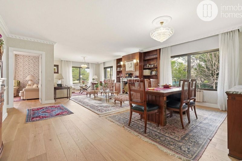 Foto 520eff08-f71f-4cae-b238-899d3ebf35ea. Xalet amb calefacció aparcament piscina a Las Lomas Boadilla del Monte