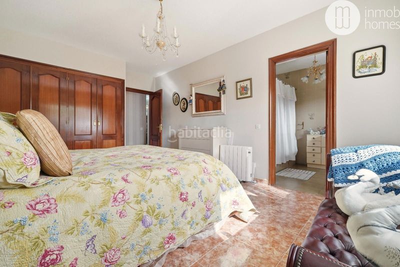 Foto 5db52a0a-46b7-4486-bdcb-a59cb208da37. Xalet amb calefacció aparcament piscina a Las Lomas Boadilla del Monte