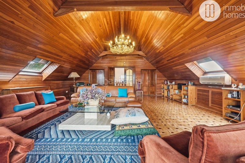 Foto 81923e68-7d85-49cf-adfd-b6a802d6c590. Xalet amb calefacció aparcament piscina a Las Lomas Boadilla del Monte