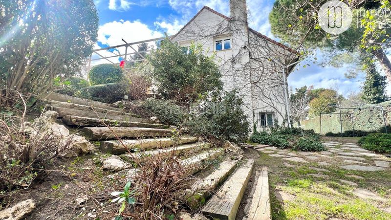 Foto 81334cf0-1d2a-480e-bd2e-c2831d5b94e7. Xalet amb calefacció aparcament piscina a Bonanza Boadilla del Monte