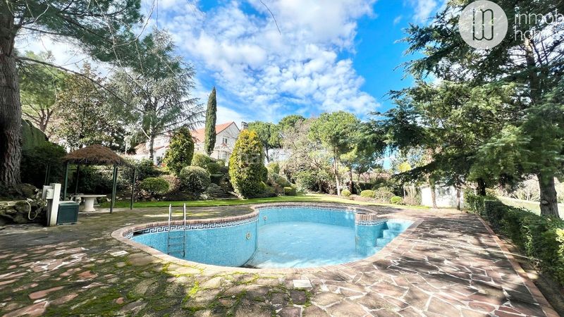 Foto df957213-3649-4405-99bb-15fe85fca601. Xalet amb calefacció aparcament piscina a Bonanza Boadilla del Monte