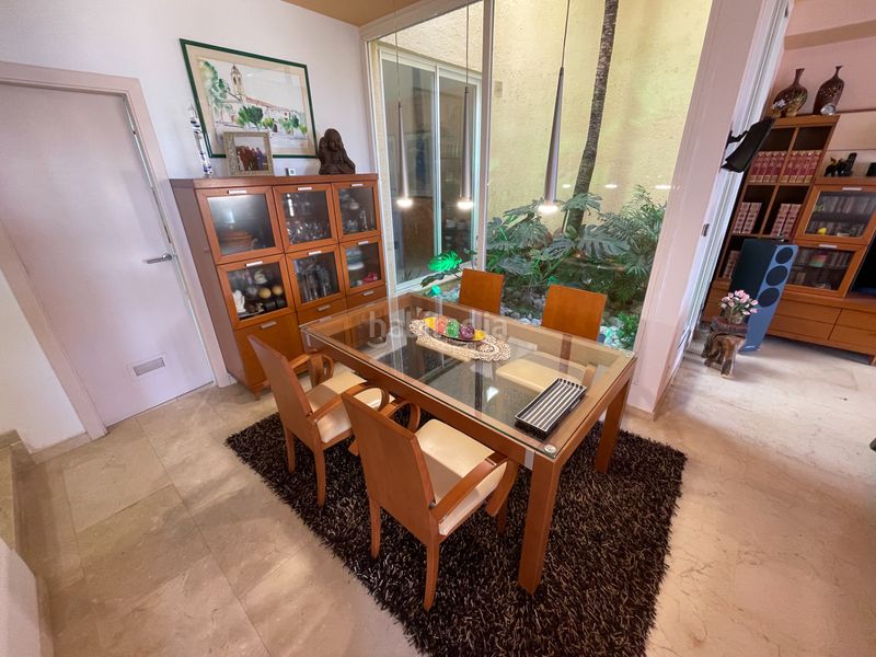 Foto b978365e-7c12-4733-ae05-3c71be60a01b. Casa adossada amb xemeneia calefacció aparcament piscina a Sitges
