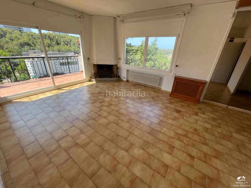 Foto ba65b271-49c1-4a5d-8999-3f9eeb2657bb. Xalet amb xemeneia calefacció aparcament piscina a Sitges