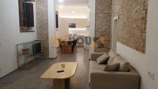 Alquiler Piso  Carrer d'ataülf. Piso en el centro de barcelona