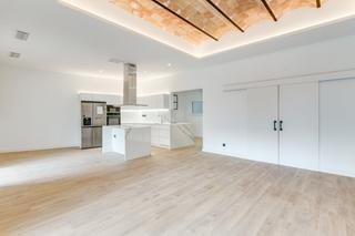 Pis  Gran via de les corts catalanes. Piso en venta  en la dreta de l'eixample, gran via de les corts