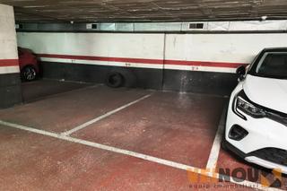 Aparcament cotxe  Carrer de roger de flor. Ideal para coche mediano, planta -2; ubicado en c/roger de flor