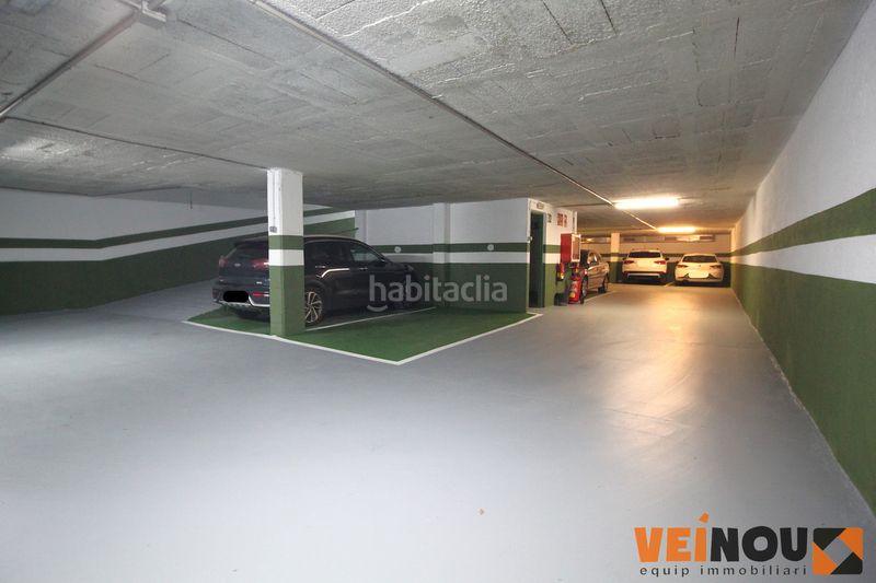 Foto 96342fe0-e46c-47da-ab92-878f5de7d392. Aparcament cotxe a Sants Barcelona