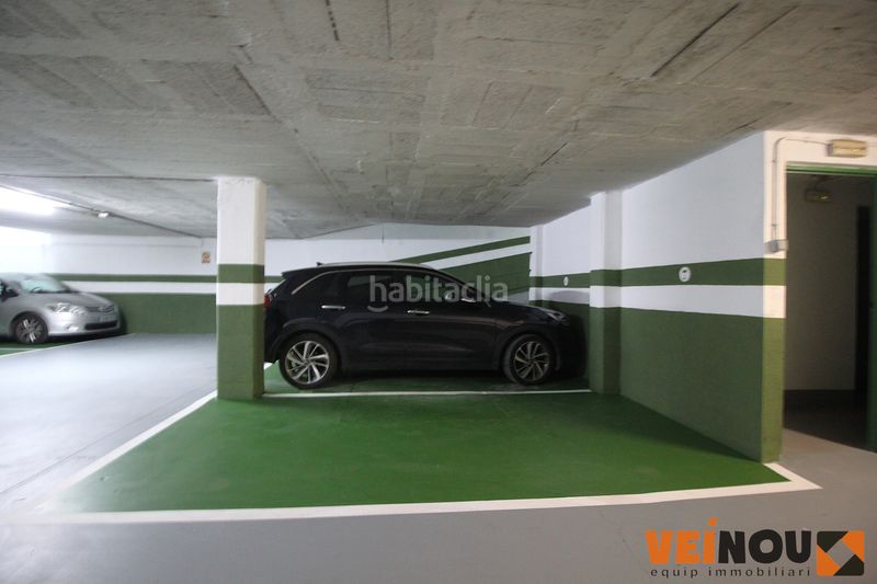 Foto d7613bab-0d05-4f8f-9483-71a96f11e930. Aparcament cotxe a Sants Barcelona