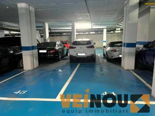 Parking voiture  Passatge de salvadors. 2 garajes juntos