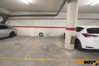 Aparcament cotxe  Carrer de la riera blanca. Plaza para coche mediano
