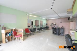 Business premise in Carrer de Sant Pere d'Abanto