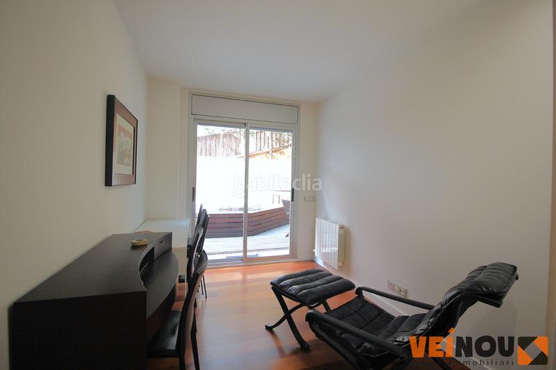 Foto 38d0ecca-876c-4d48-bac1-69a03e1597d2. Ground floor with heating parking in Vallcarca - Penitents Barcelona