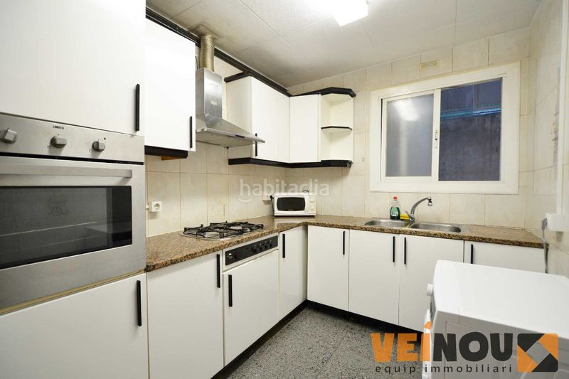 Foto 58673053-d6ae-4fbf-a71d-c8c279fbd86c. Pis amb calefacció a Baix Guinardó Barcelona