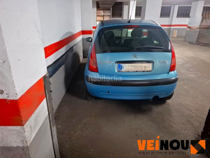 Foto 0a1f6d0e-6bc1-4a36-b108-153e3ec6c68e. Aparcament cotxe a La Bordeta Barcelona
