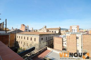 Ático  Carrer de ros de olano. Ático con terraza en plaça del sol: oportunidad única en gràcia