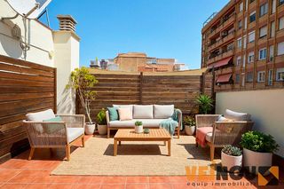 Pis  Carrer d'isaac peral. Ático en venta en calle ponent, con 2 habitaciones y terraza pri
