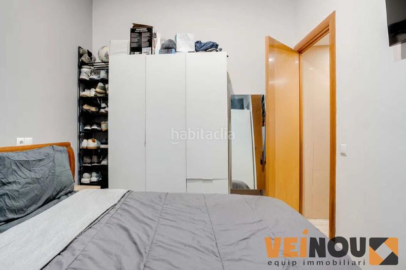 Foto 23e035b3-83ad-4346-ba34-1885a85ea108. Pis a Sants Barcelona