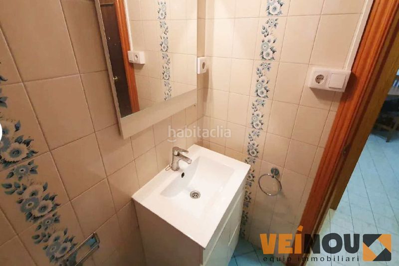 Foto 3cfb598d-7ad9-4889-94e1-496c5fc60b00. Pis a Sants Barcelona